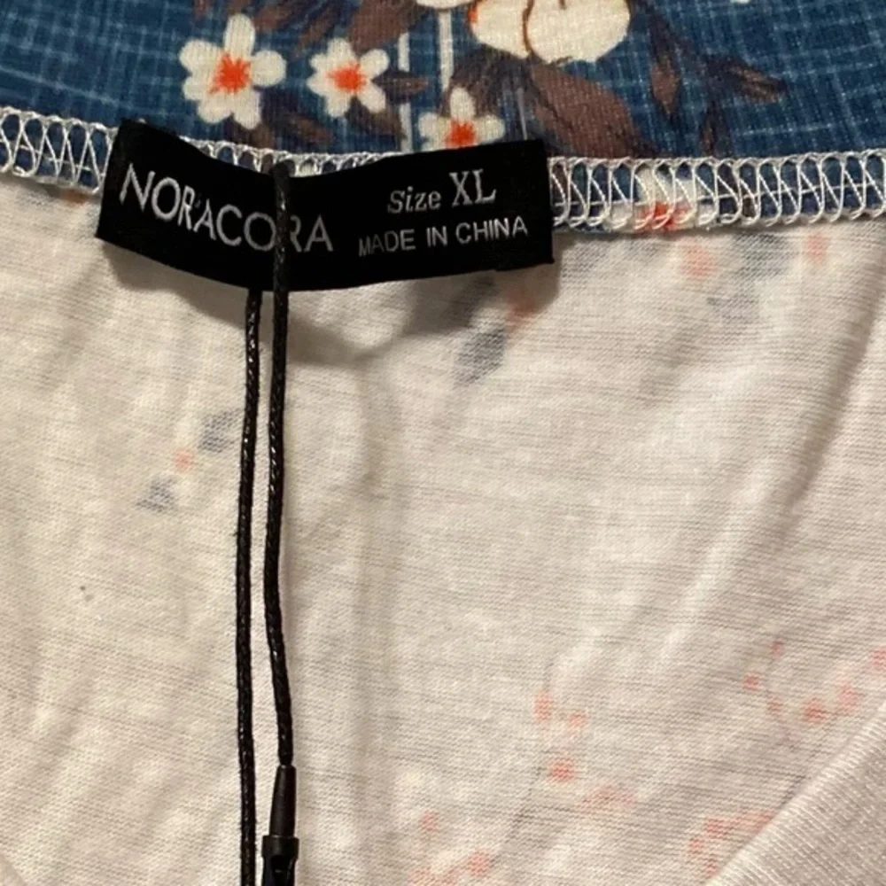 Noracora Tunic Top Women’s Size XL Long-sleeve Floral‎ V Neck NEW